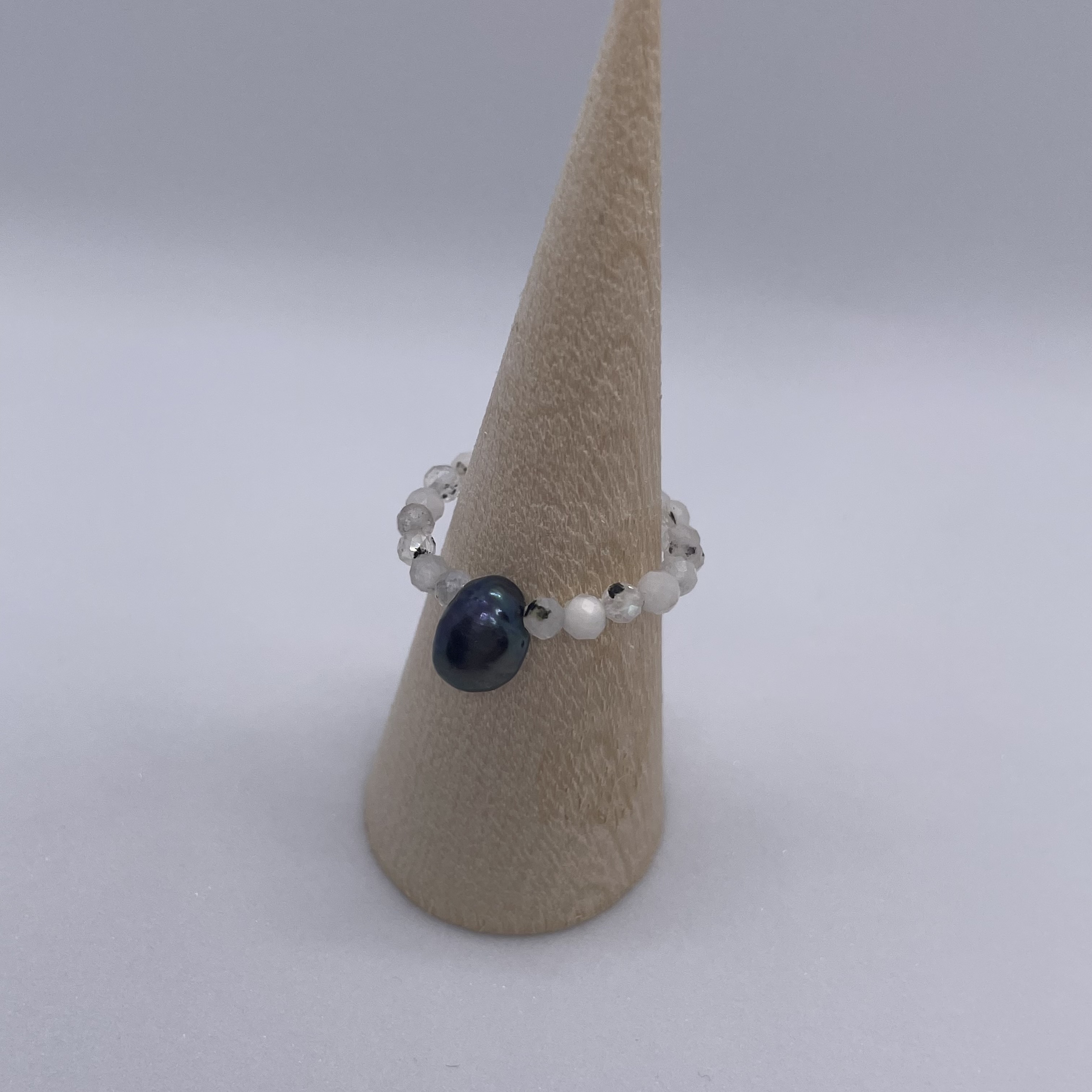 天然石のビーズリング